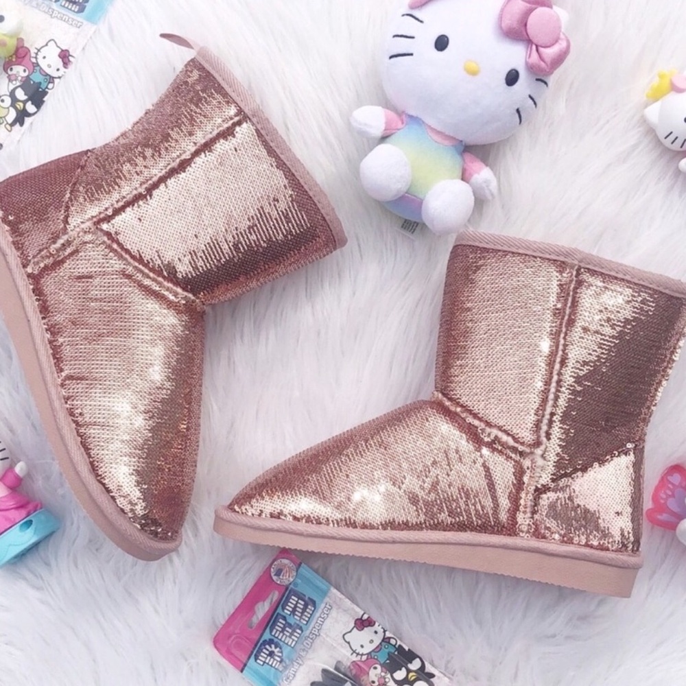 Women’s Pink sequin and faux fur boots - Picture 2 of 8